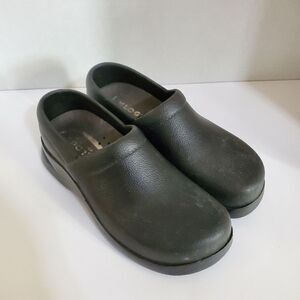 Klogs slip resistant non marking shoes